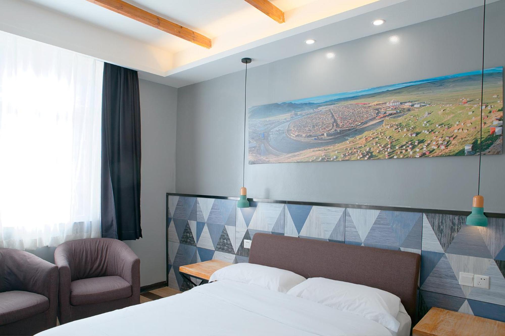 The Cloudland International Youth Hostel Close To The City Center,10 Min Walks To The Subway, Close To The Night Market, Old Street, Green Lake, English-Speaking Service, Free Activity Convenient Payment And Visa Cards Are Accepted Kunming Dış mekan fotoğraf