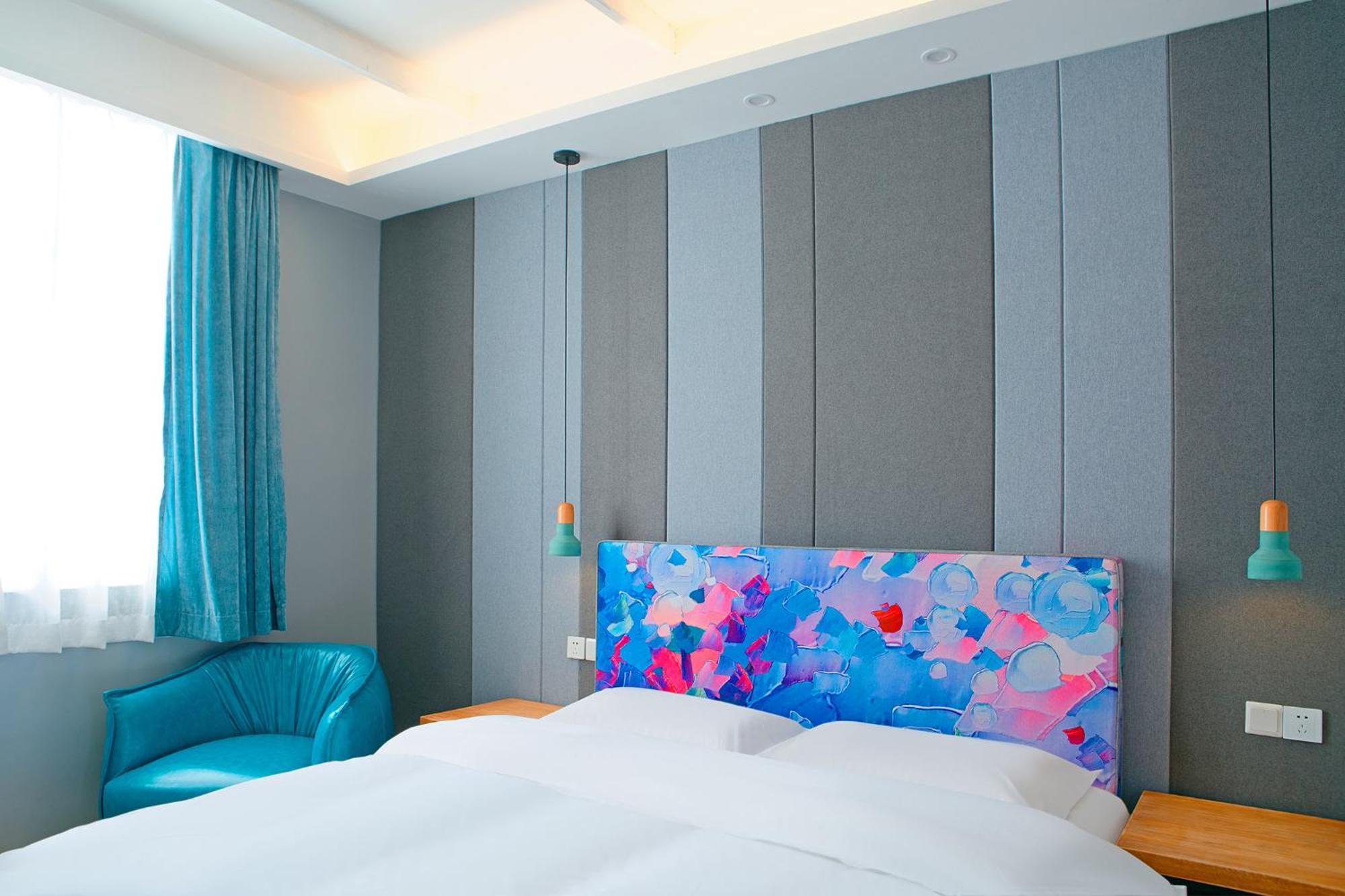 The Cloudland International Youth Hostel Close To The City Center,10 Min Walks To The Subway, Close To The Night Market, Old Street, Green Lake, English-Speaking Service, Free Activity Convenient Payment And Visa Cards Are Accepted Kunming Dış mekan fotoğraf