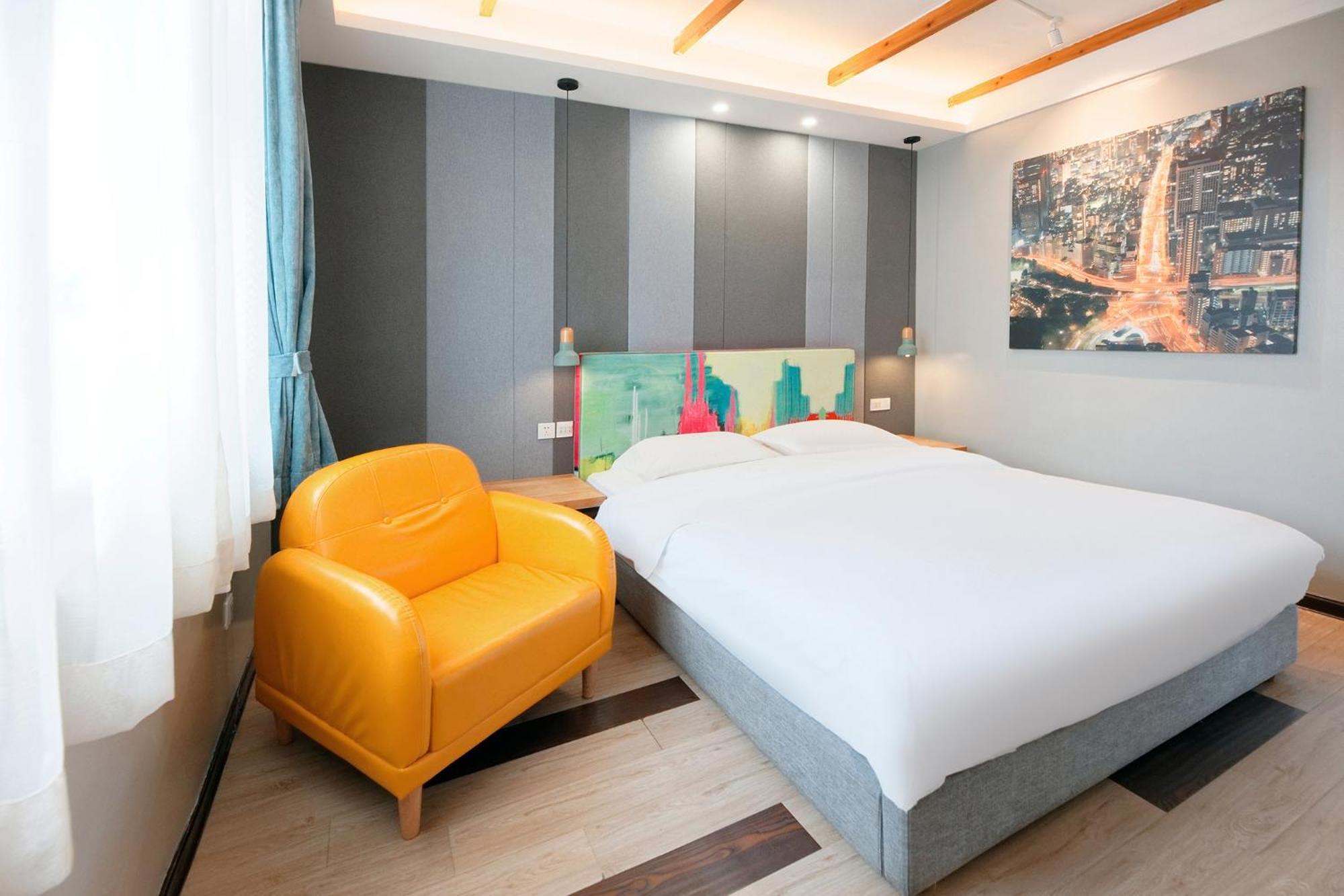The Cloudland International Youth Hostel Close To The City Center,10 Min Walks To The Subway, Close To The Night Market, Old Street, Green Lake, English-Speaking Service, Free Activity Convenient Payment And Visa Cards Are Accepted Kunming Dış mekan fotoğraf