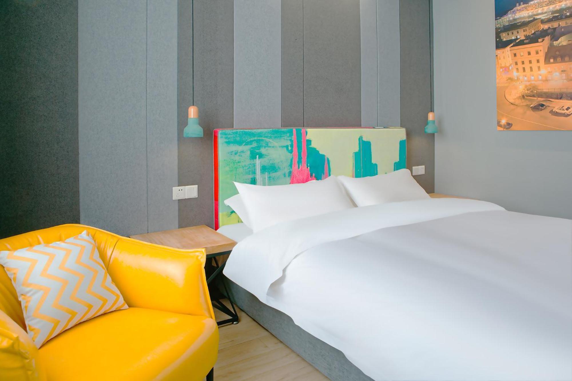 The Cloudland International Youth Hostel Close To The City Center,10 Min Walks To The Subway, Close To The Night Market, Old Street, Green Lake, English-Speaking Service, Free Activity Convenient Payment And Visa Cards Are Accepted Kunming Dış mekan fotoğraf