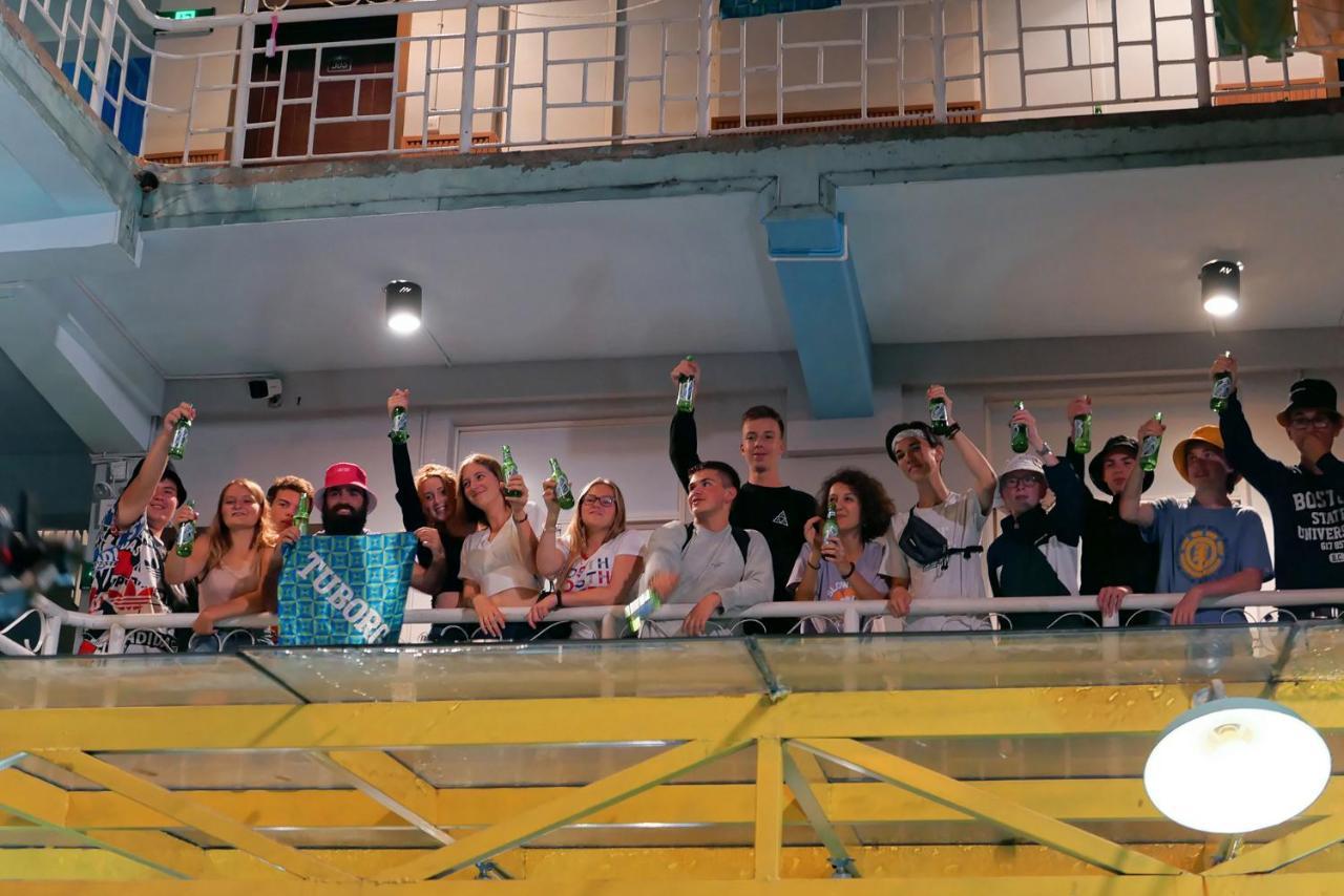 The Cloudland International Youth Hostel Close To The City Center,10 Min Walks To The Subway, Close To The Night Market, Old Street, Green Lake, English-Speaking Service, Free Activity Convenient Payment And Visa Cards Are Accepted Kunming Dış mekan fotoğraf