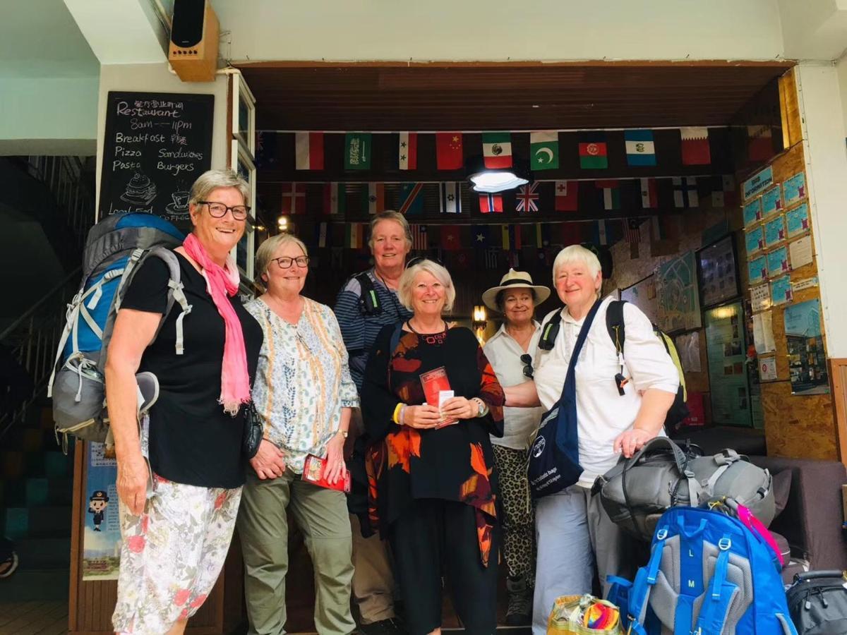 The Cloudland International Youth Hostel Close To The City Center,10 Min Walks To The Subway, Close To The Night Market, Old Street, Green Lake, English-Speaking Service, Free Activity Convenient Payment And Visa Cards Are Accepted Kunming Dış mekan fotoğraf